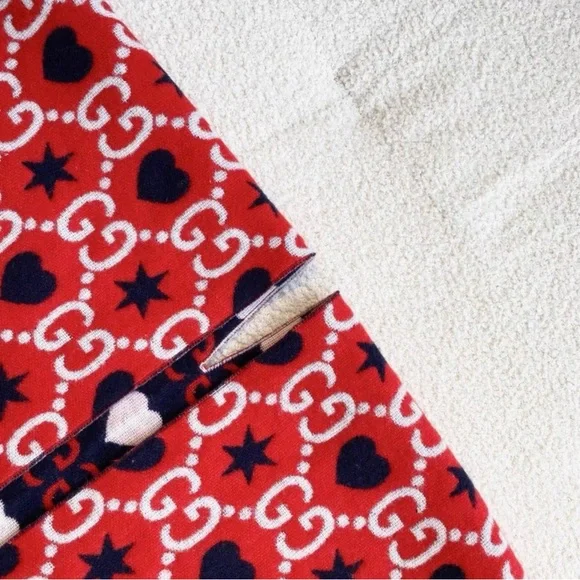 Gucci Red and Navy Cape - Picture 4 of 6